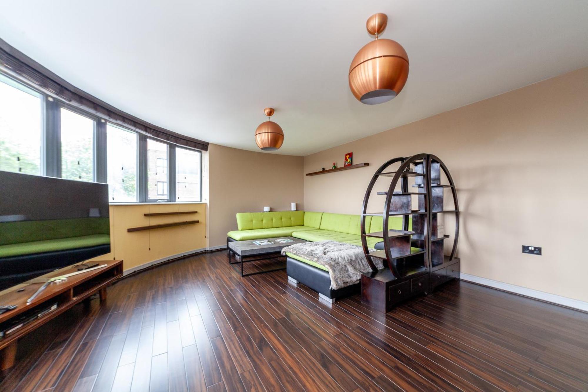 Magnificent 2 Bedroom Flat, Caledonian Road Appartamento