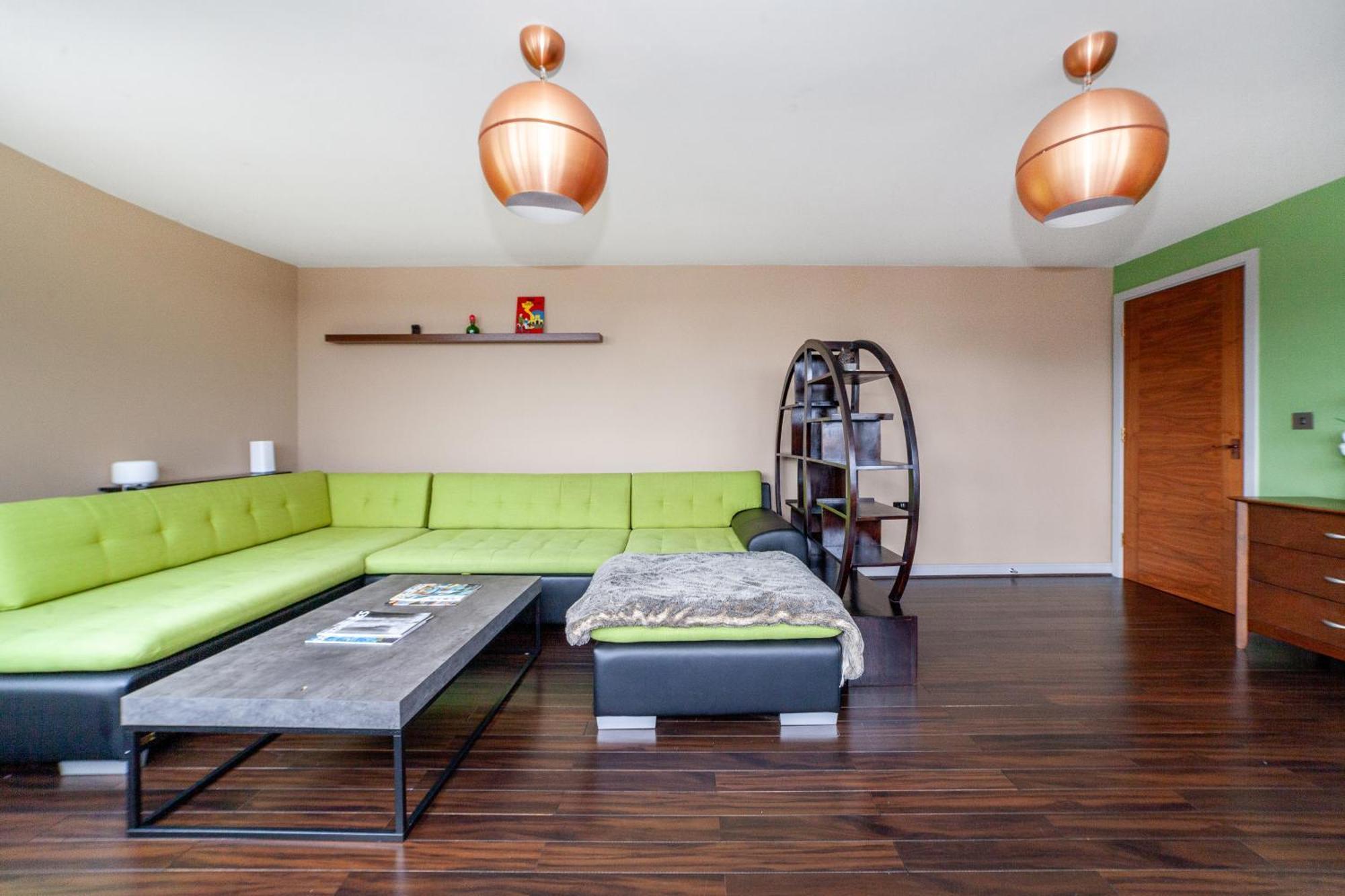 Magnificent 2 Bedroom Flat, Caledonian Road * Londra
